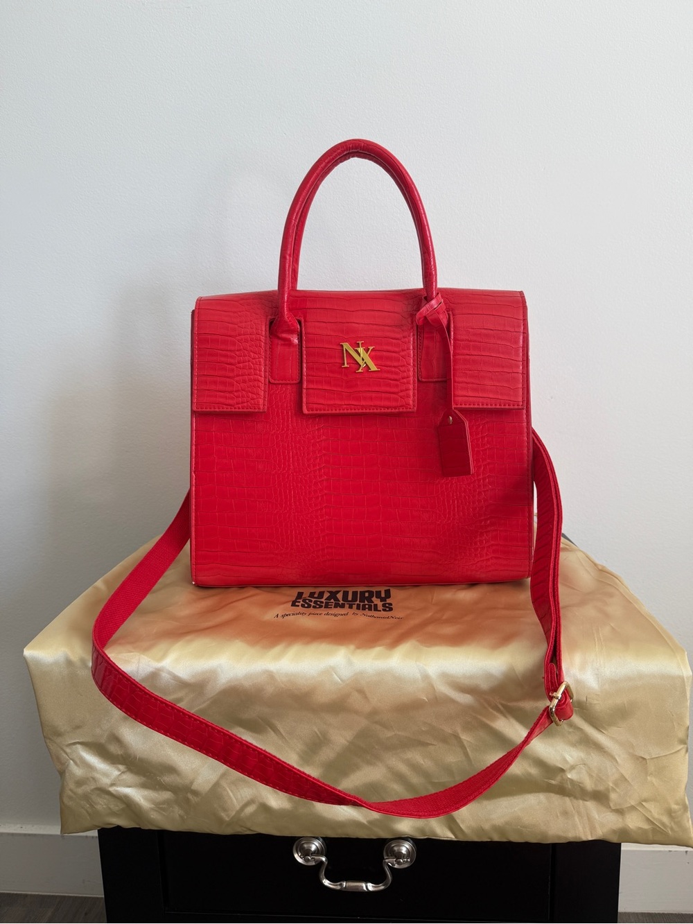 Noir-x The Presidential Jumbo in Pure Red (Croc)